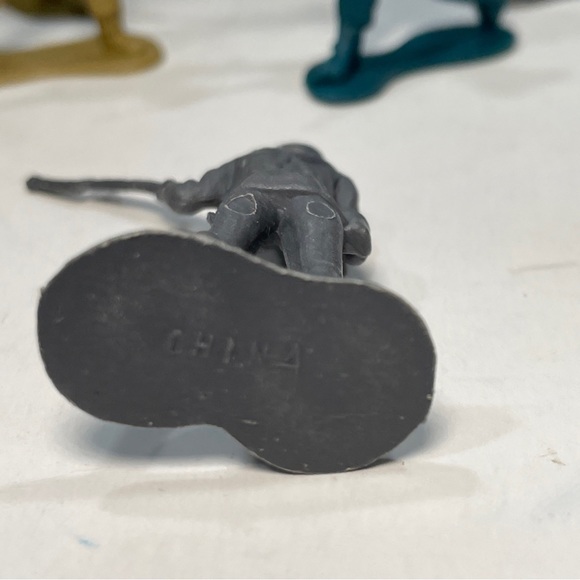 Army Men Lot Mixed. Greenbrier, Ja-Ru and Generic Made in China. 100 Plus Total - Picture 10 of 14